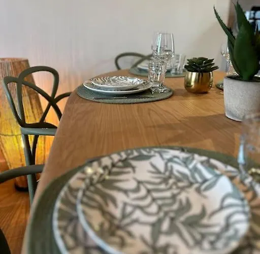 בית נופש « maison Sauge » Et Son Jardin